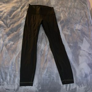 Lululemon wunder under